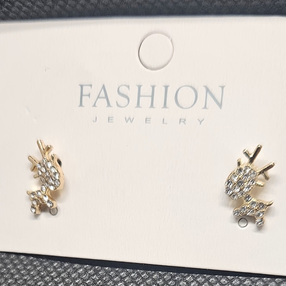 NIP FASHION JEWELRY 925 silver reindeer earrings